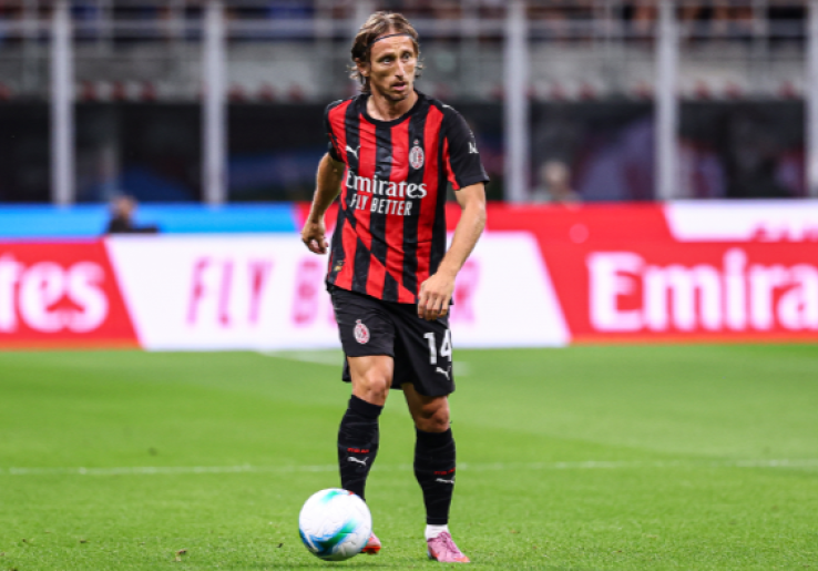 Luka Modric Menolak Pensiun! AC Milan Resmi Amankan Jasa Gelandang Veteran Kroasia Hingga 2027