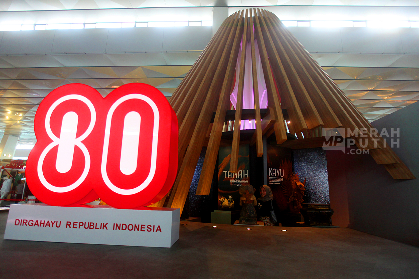 Menilik Instalasi Arsitektural Nusantara Heritage Meriahkan HUT Ke-80 RI di Bandara Soekarno-Hatta