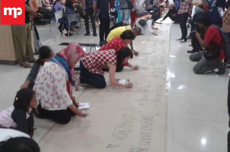 Ini Tanggapan Wong Solo Tentang Pemecahan Rekor MURI Menulis Aksara Jawa