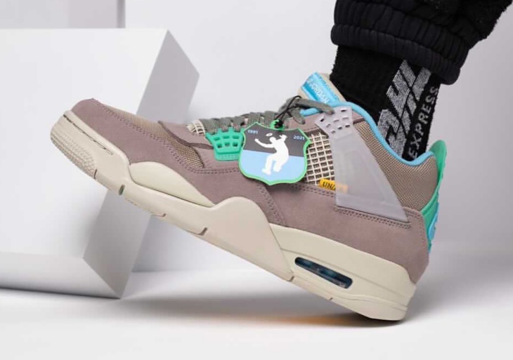 Union LA x AJ 4 Taupe Haze. (Foto Sneaker News)