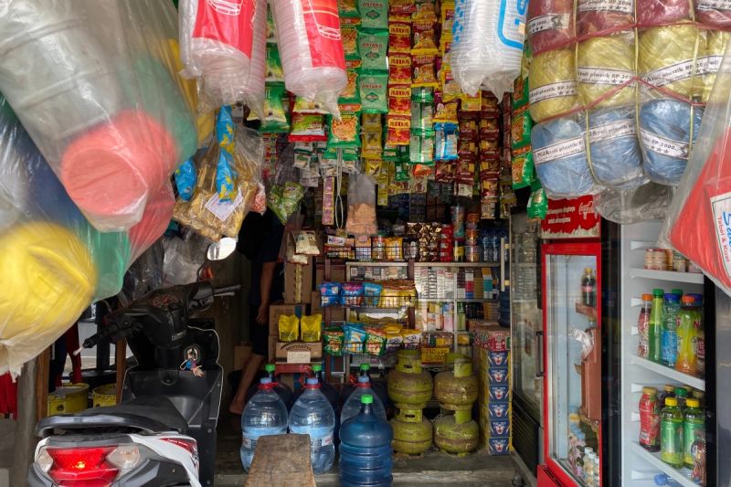 Legislator Minta Pemerintah Dukung Warung Kelontong Buka 24 Jam
