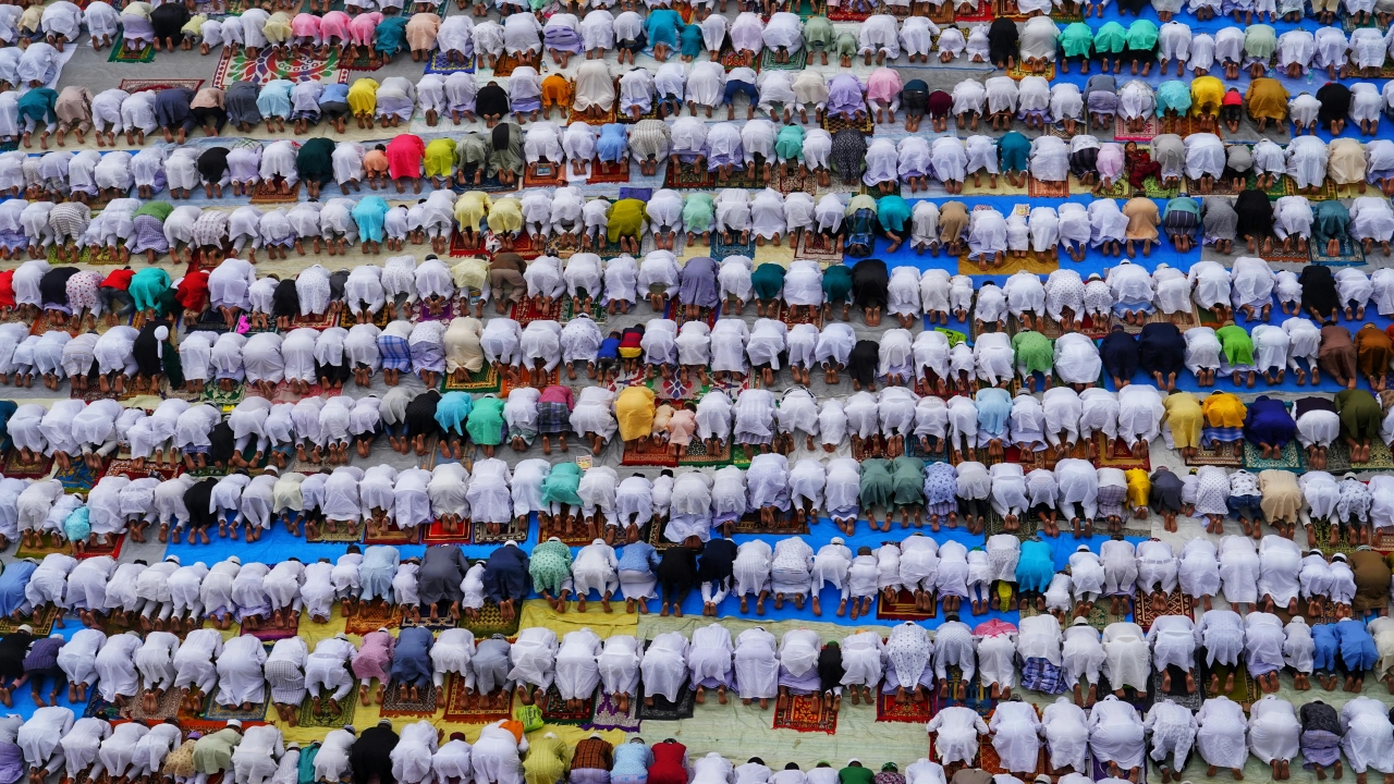 Tata Cara dan Niat Salat Idul Adha 2026, Lengkap dengan Waktu Pelaksanaannya