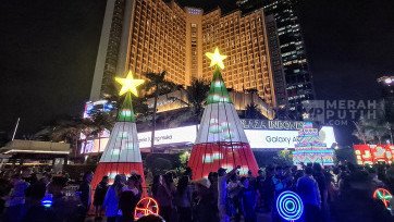 Gemerlap Cahaya Jakarta Light Festival 2025 Meriahkan Perayaan Natal dan Tahun Baru 2026 