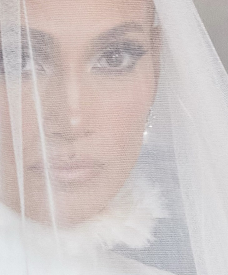 gaun pengantin j-lo
