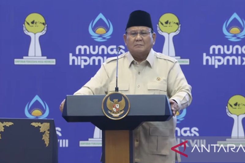 Buka Munas HIPMI, Presiden Prabowo Ungkap Alasan Sering ke Luar Negeri