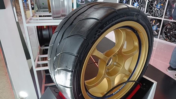 Mengenal Ketangguhan Ban Champiro SX-R di GIIAS 2022