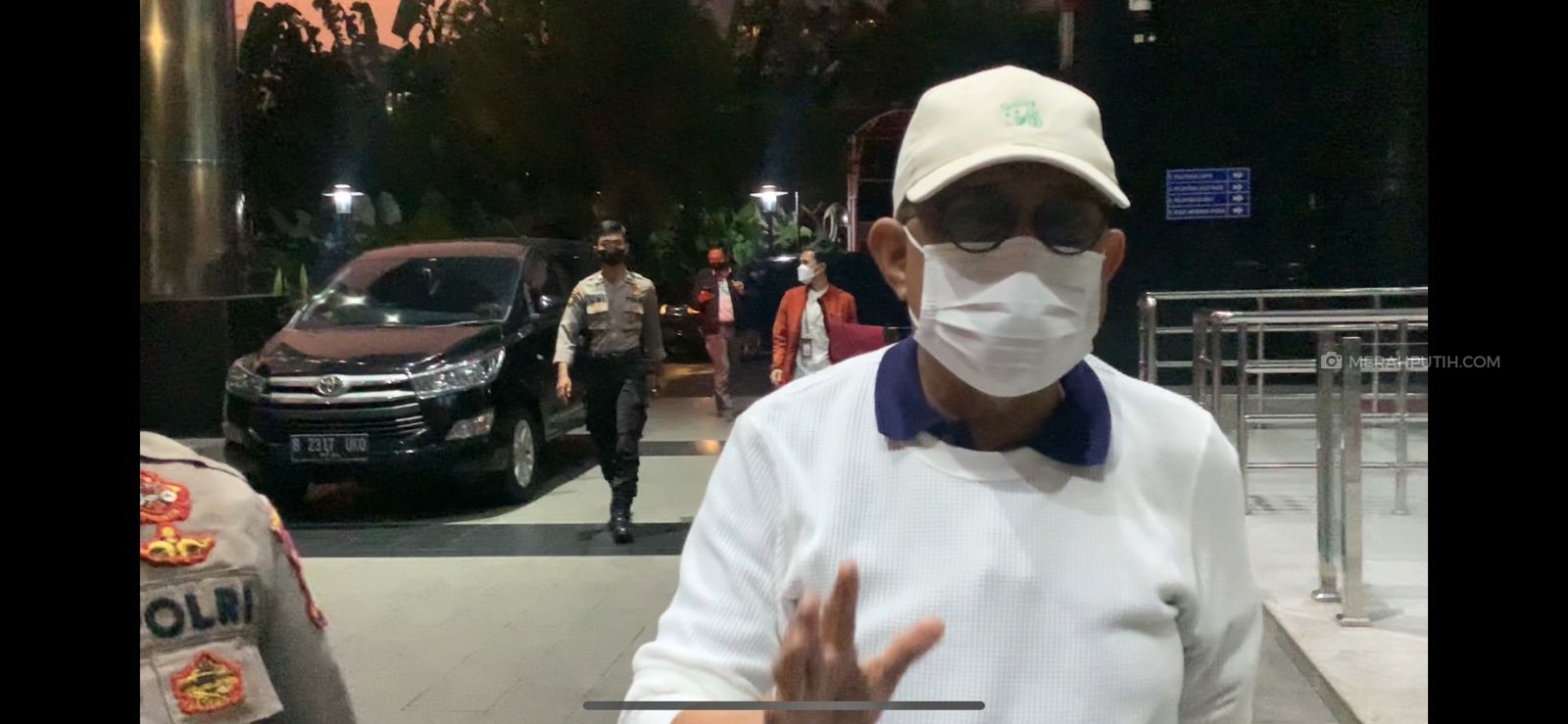 Dijemput Paksa Penyidik, Wali Kota Ambon Tiba di Gedung KPK