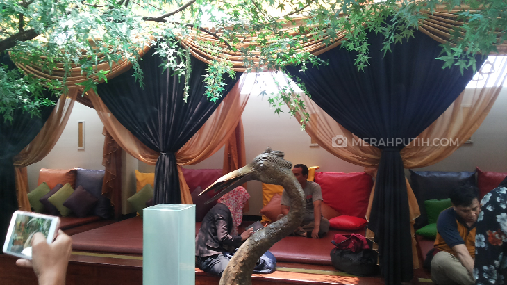 Salah satu ruangan di Hotel Alexis. (MP/Angga Yudha Pratama)
