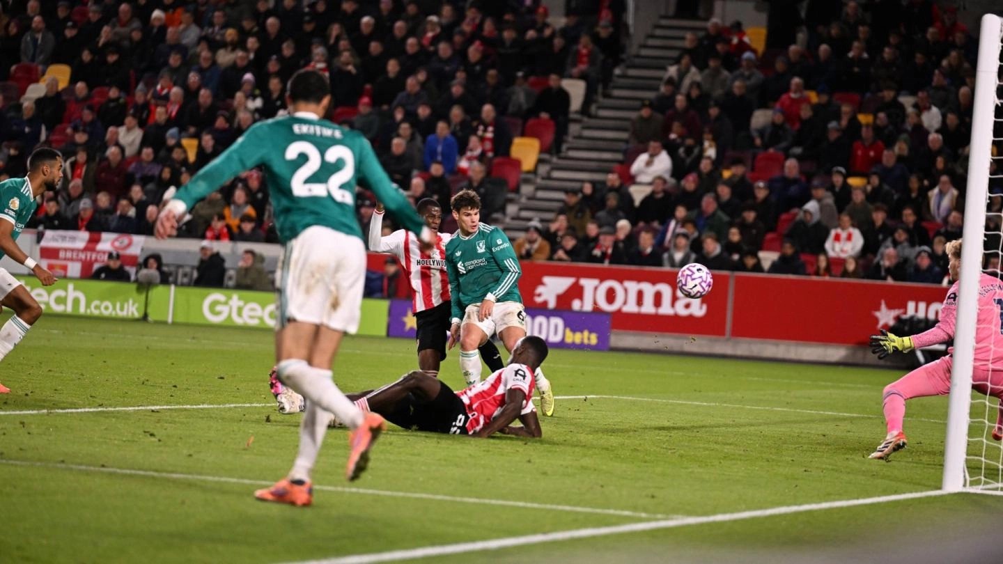 Kalah 3-2 dari Brentford, Arne Slot Kesal Liverpool Catat Rekor Terburuk di Liga Inggris