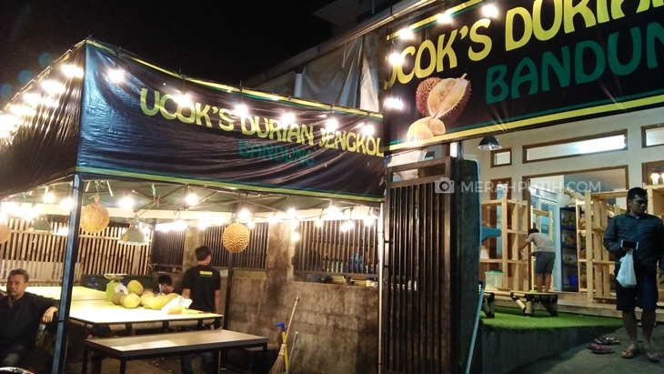 Ucoks Durian Jengkol Tawarkan Sensasi Berbeda Makan Durian