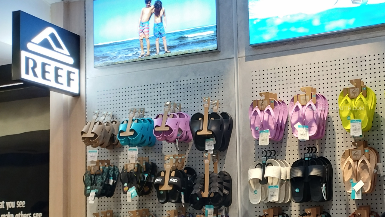 REEF Buka Toko Luring Pertamanya di Plaza Indonesia