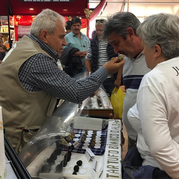 Alba Truffle Fair. (Foto: instagram.com/joyofitalytours)