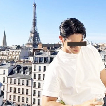 China Blokir Influencer yang Hobi Flexing