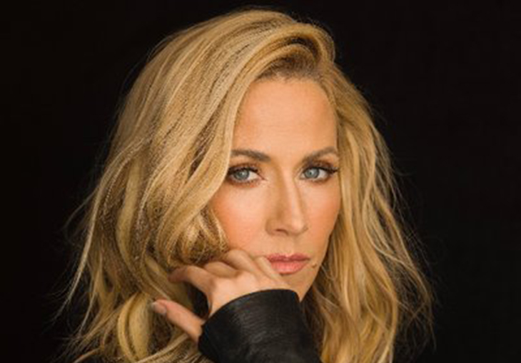 Kenang Penembakan Sandy Hook, Sheryl Crow Lakukan Ini