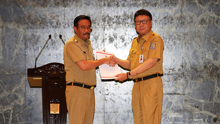 Tjahjo Kumolo Bantah Sebarkan KTP-el Pendukung Ahok