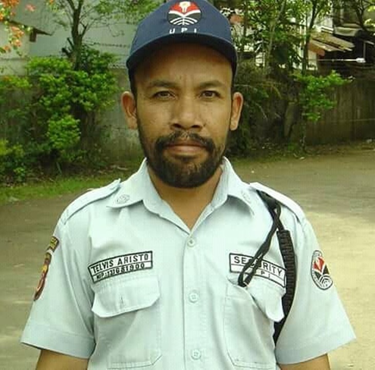 Satpam Komplek Makin Tangguh dengan Senjata Andalan Ini