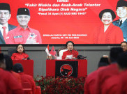 Tangis Megawati Kenang 10 Tahun Wafatnya Taufiq Kiemas