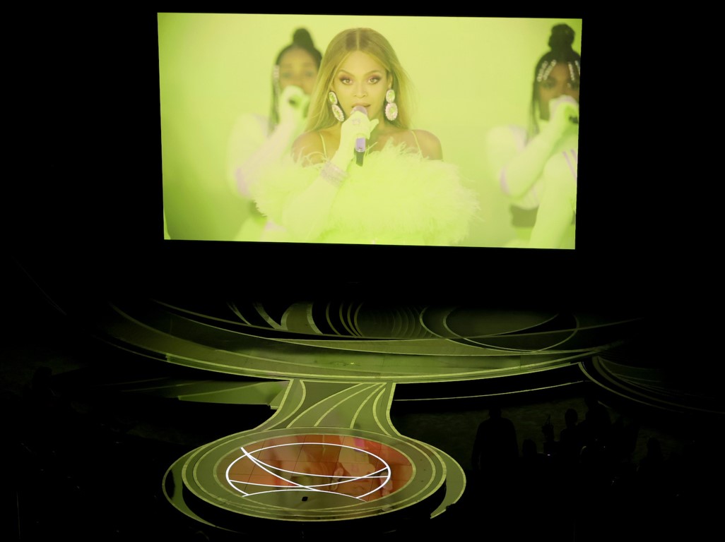 Beyonce Buka Oscar 2022 dengan Penampilan dari Lapangan Tenis