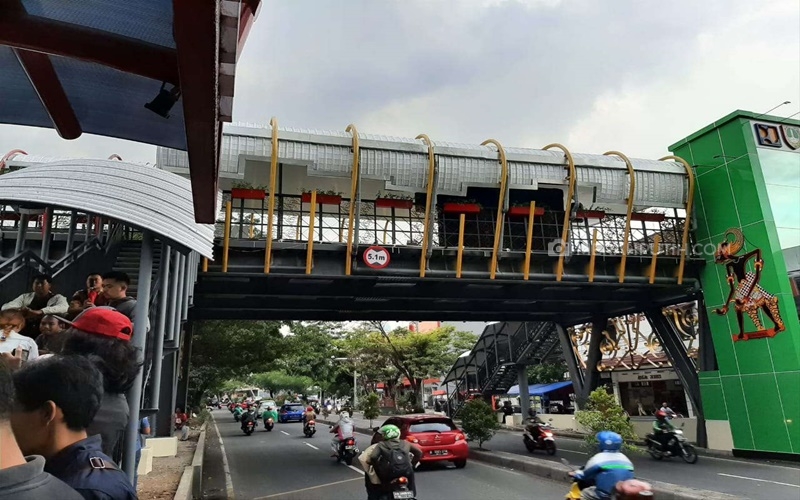 Kementerian PUPR Resmikan JPO Ramah Lingkungan Pertama di Indonesia