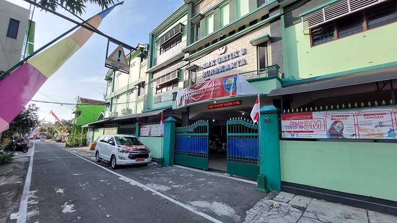 SMK Batik 2 Bakal Gelar PTM, Gibran Tinggalkan Mobil Dinas di Depan Sekolah