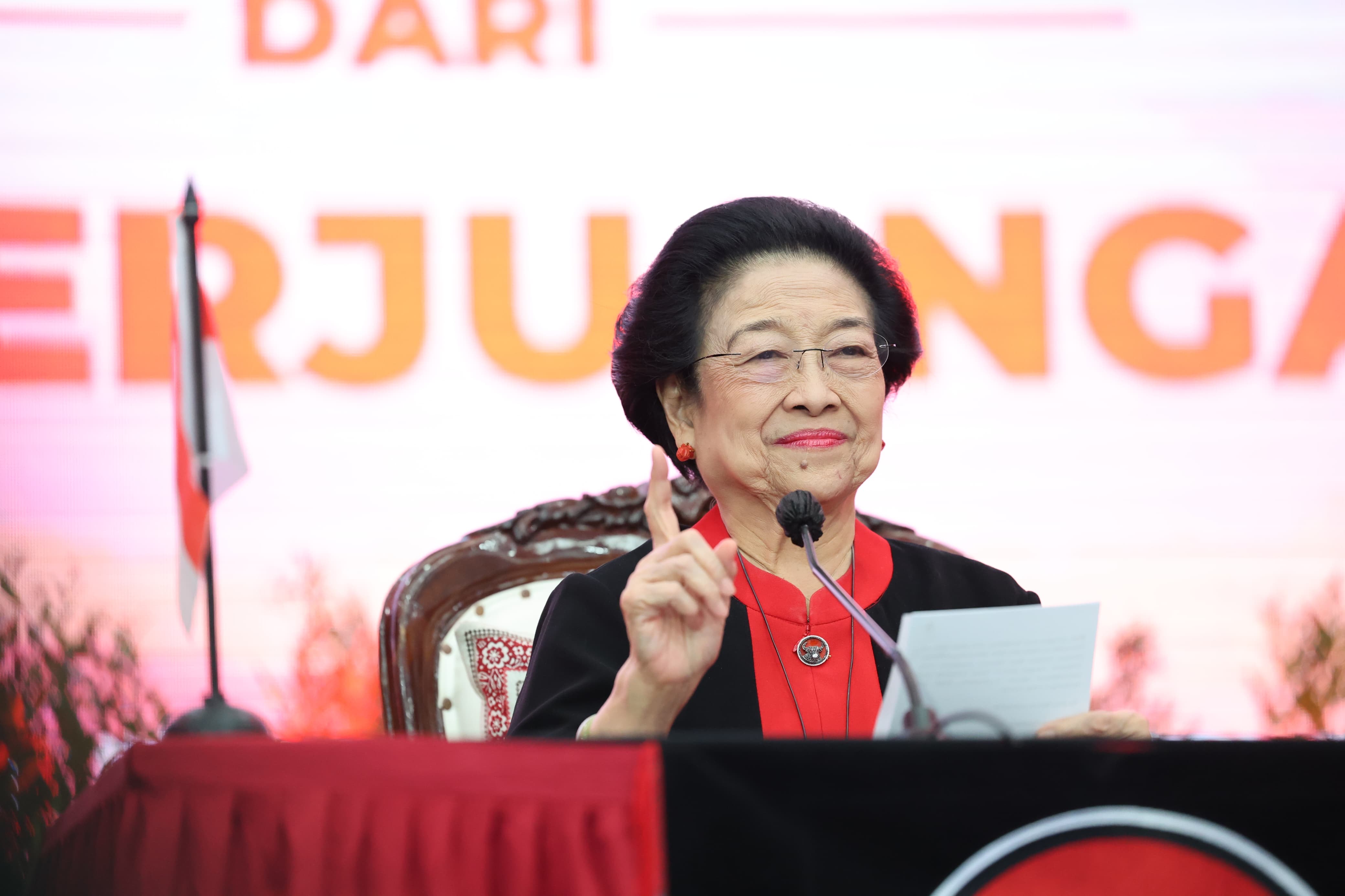 Megawati Disarankan Tak Campuri Urusan Hasto Jika Ingin Dikenang Sebagai Negarawan Sejati
