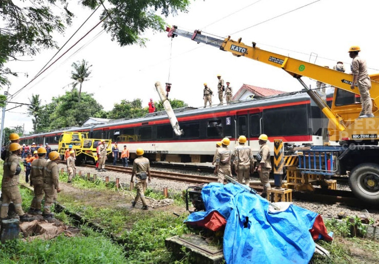 KAI Pastikan Jalur Rawabuaya - Batuceper Kembali Normal Usai Kereta Bandara Tertemper Truk