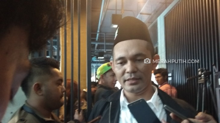 Ahok Gabung ke PDIP, Boni: Cahayanya Bakal Redup