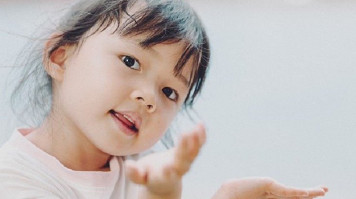 Anak ingin orangtuanya merasa tenang. (Foto: Pixabay/mathgun)