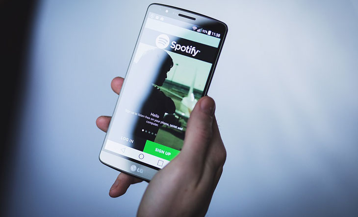 Spotify Uji Cobakan Mode Terbaru, Kamu Tak Perlu Lihat Layar Ponsel Saat Mengemudi