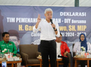 Ganjar Ajak Relawan Sebarluaskan Visi dan Misi Hingga ke Rumah Warga