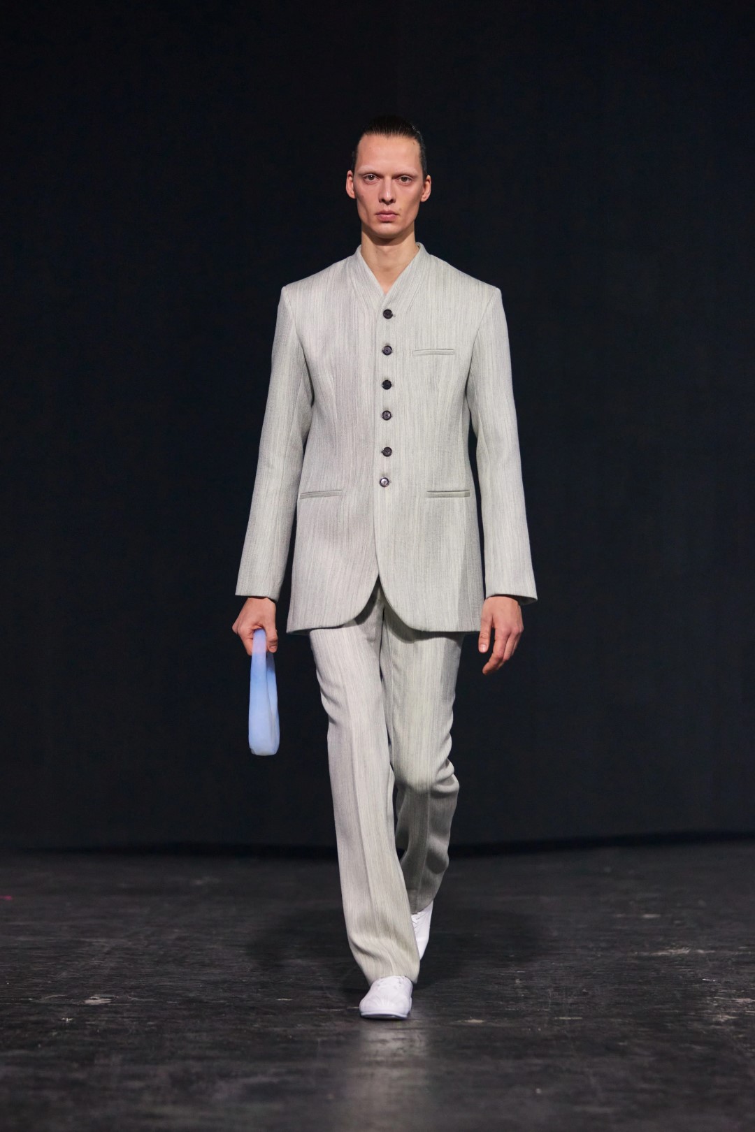 Tas ini kali pertama diperlihatkan di publik ketika Paris Fashion Week 2024. (Foto: Coperni)