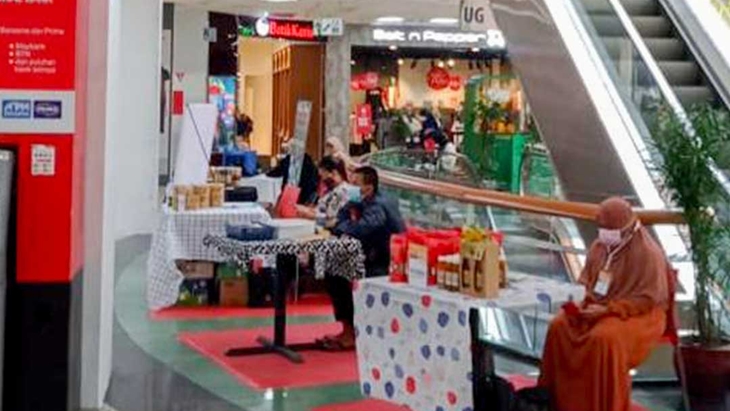 Sarana Jaya memberikan fasilitas kepada pelaku usaha, mikro, kecil dan menengah (UMKM) berupa ruang dan alat perlengkapan usaha di Cibubur Junction, Jakarta Timur.  (Foto: MP/Istimewa)