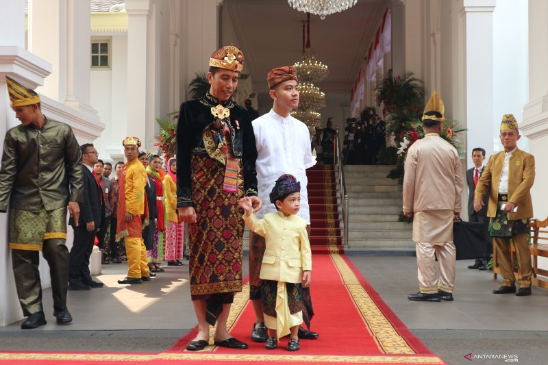 Alasan Jokowi Berpakaian Adat Bali saat Upacara HUT ke-74 RI