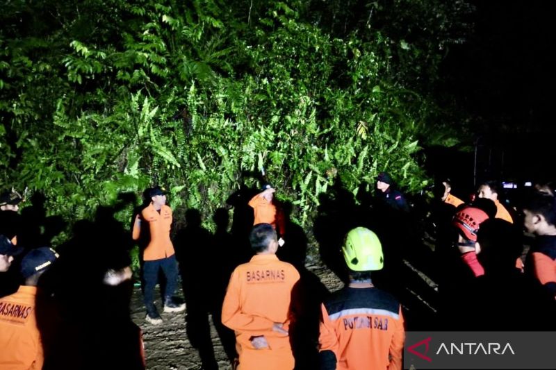 Kesulitan Cari Helikopter Diduga Jatuh di Kalsel, Tim Sar Fokuskan di Titik Terakhir Flight Radar