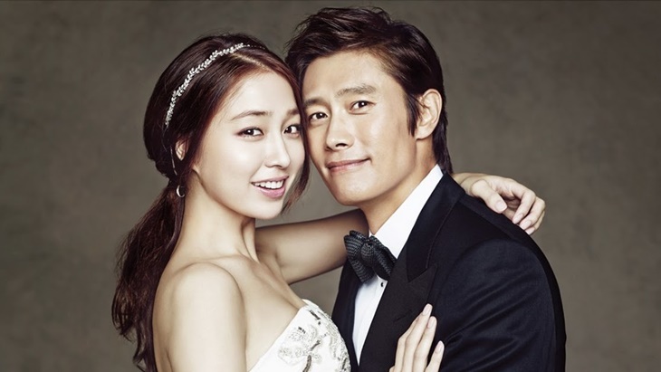 Dukungan Romantis Lee Byung-hun Untuk Sang Istri