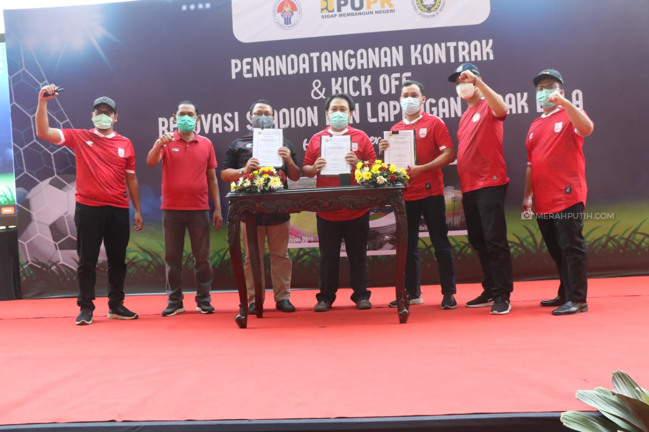 KemenPUPR Kucurkan Dana Rp78,8 M Perbaiki Lampu Stadion Manahan dan 4 Lapangan Latihan