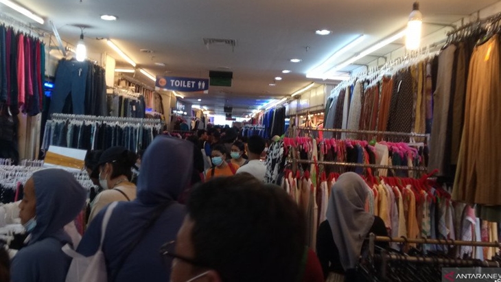 Kasus COVID-19 di Jakpus Meningkat 6 Persen akibat Kerumunan Tanah Abang