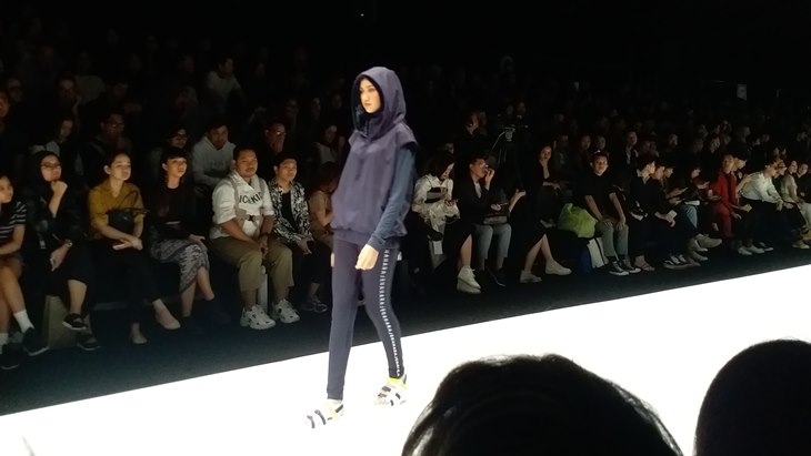 Rekomendasi Busana Olahraga Stylish Untuk Hijabers ala Jenahara di Panggung JFW 2020