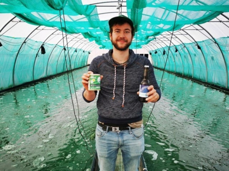 Bir Biru, Minuman dari Pigmen Alami Spirulina