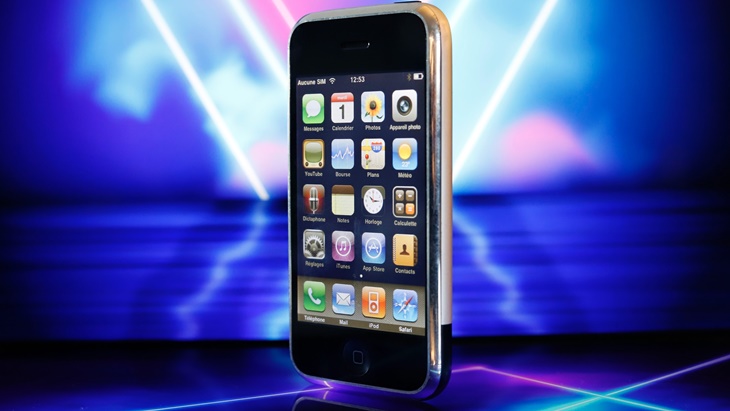 iPhone Generasi Pertama Sarat Teknologi Baru