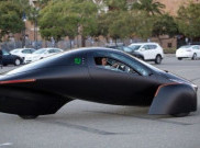 Mobil Listrik Pertama dengan Tenaga Surya