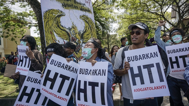 Mulai Hari Ini, HTI Resmi Dibubarkan
