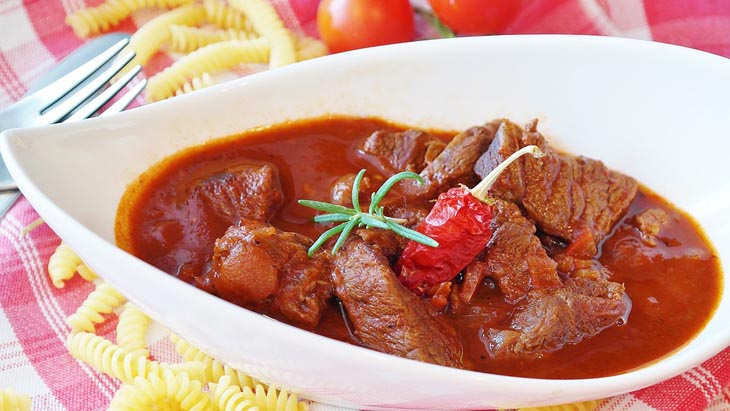 Olah Daging Kurban Jadi Stok Lauk, ini Ide Sajian yang Bisa Dibuat