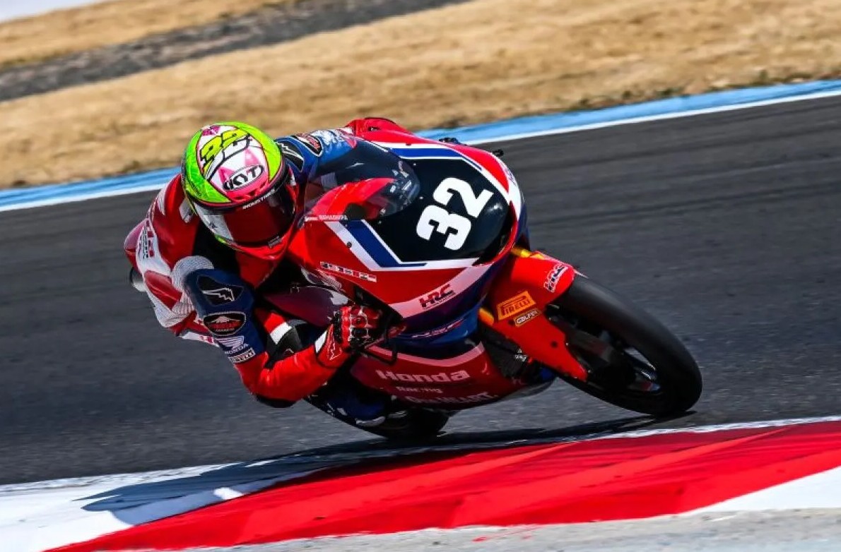 Siap Tancap Gas! Kiandra Ramadhipa Bidik Gelar Moto3 Junior Valencia
