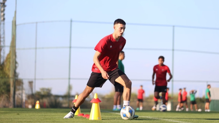 Ivar Jenner dan Justin Hubner Terkesan dengan Latihan Perdana Bersama Timnas Indonesia