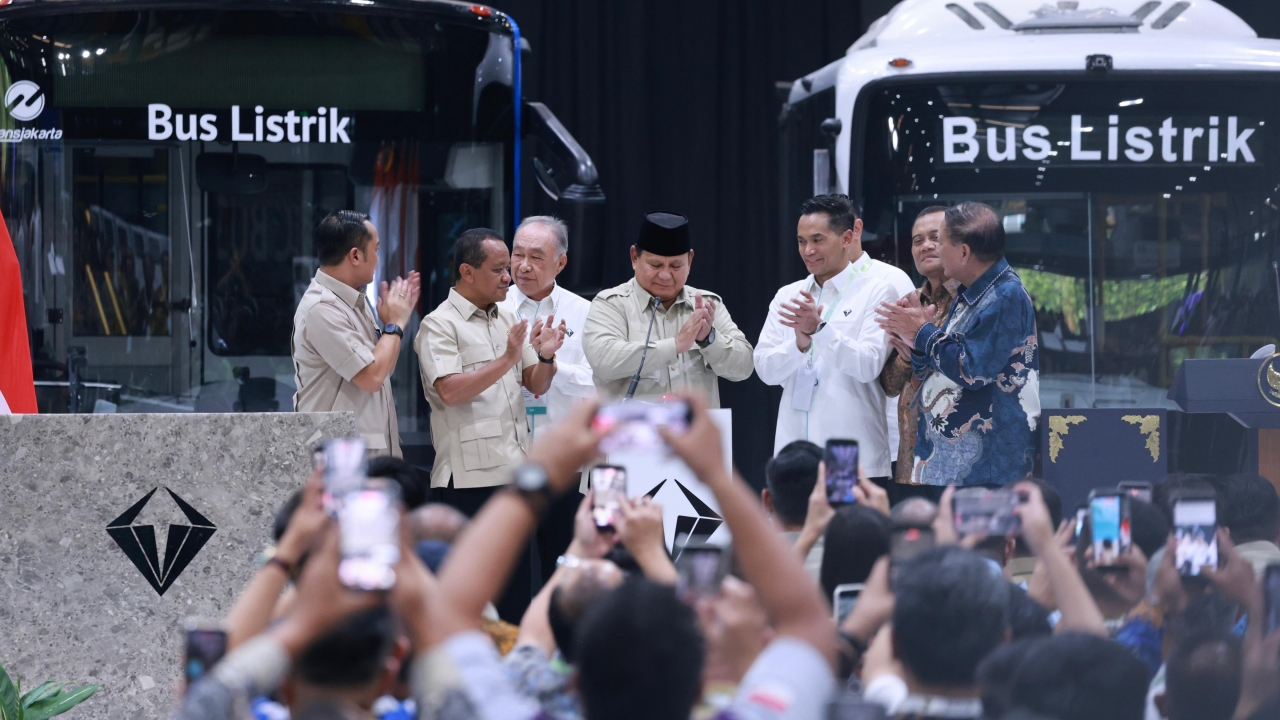 Resmikan Pabrik VKTR di Magelang, Prabowo Soroti Masa Depan Kendaraan Listrik