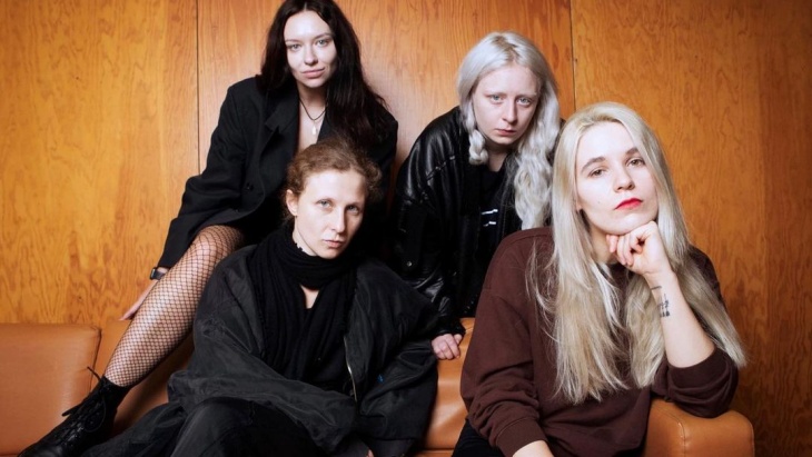 Pussy Riot Dianugerahi Penghargaan Woody Guthrie 2023