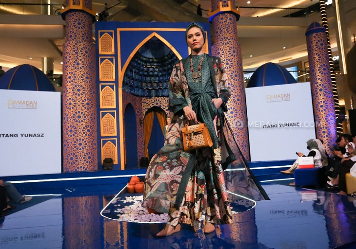 'Dazzling Mubarak' Ramadan Runway 2023 Usung Warna-Warna Cerah untuk Idul Fitri