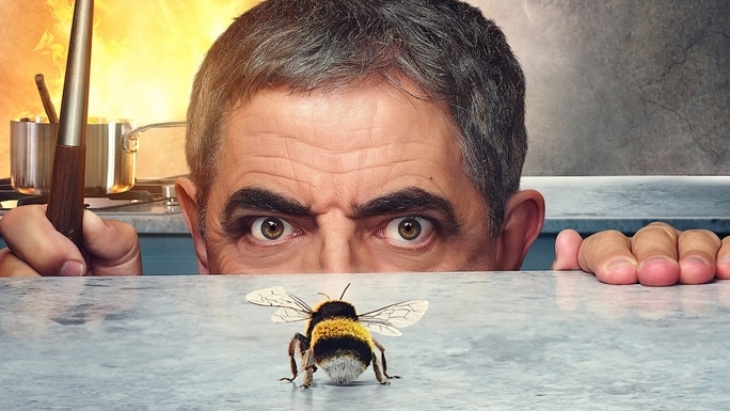 Rowan Atkinson Kembali lewat Serial Komedi Netflix 'Man vs Bee'