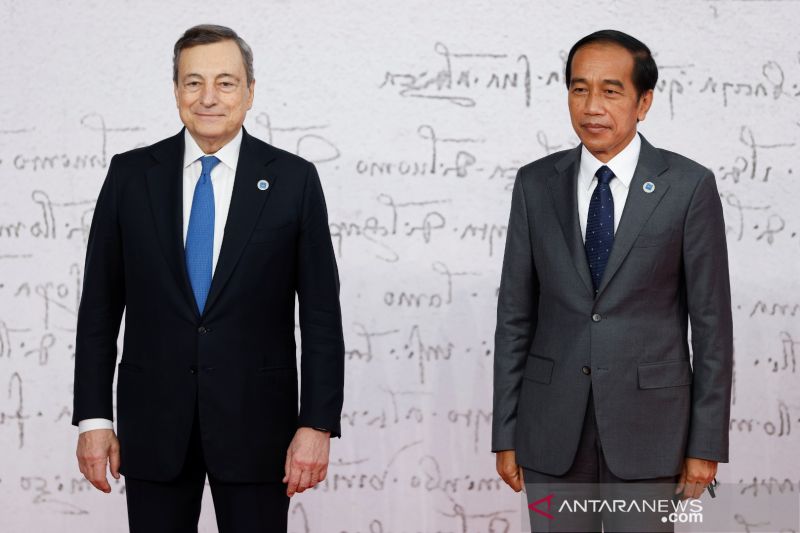 PM Italia Mundur Tapi Ditolak Presiden